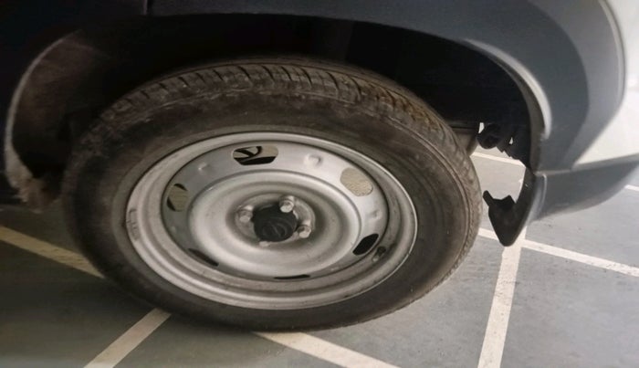 2024 Nissan MAGNITE Visia B4D 1.0 Petrol MT, Petrol, Manual, 11,156 km, tyre