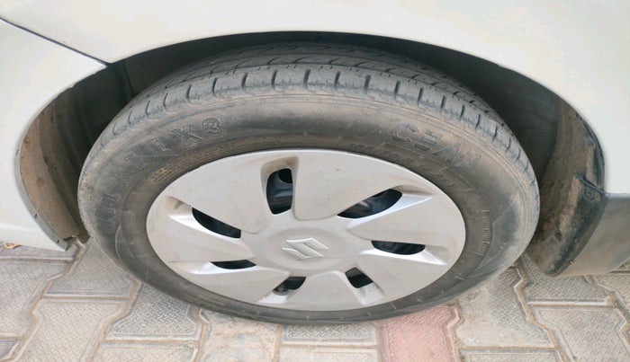 2020 Maruti Celerio VXI CNG, Petrol, Manual, 1,29,130 km, tyre