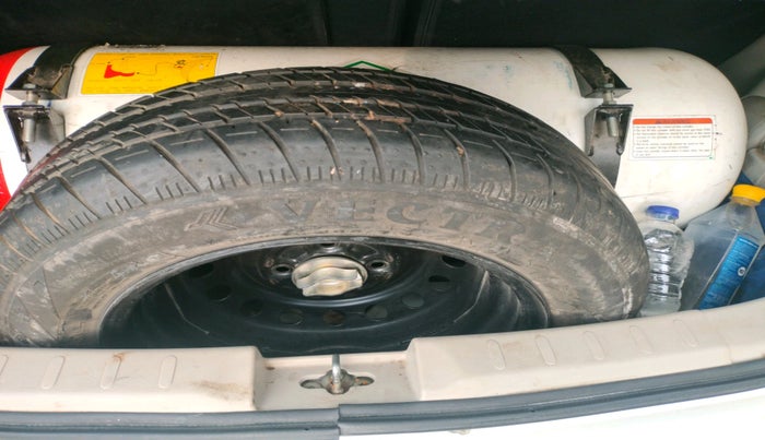 2020 Maruti Celerio VXI CNG, Petrol, Manual, 1,29,130 km, tyre