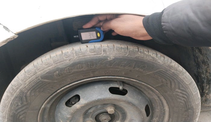 2016 Datsun Redi Go T (O), Petrol, Manual, 74,381 km, tyre