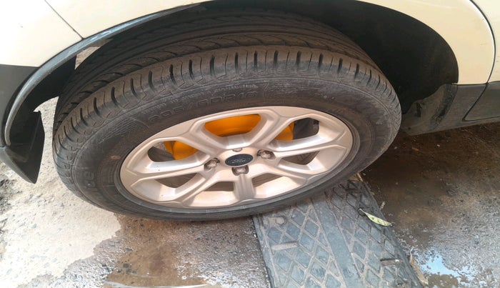 2019 Ford Ecosport TITANIUM + 1.5L PETROL AT, Petrol, Automatic, 63,808 km, tyre