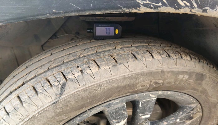 2019 Maruti Vitara Brezza ZDI, Diesel, Manual, 1,20,652 km, tyre