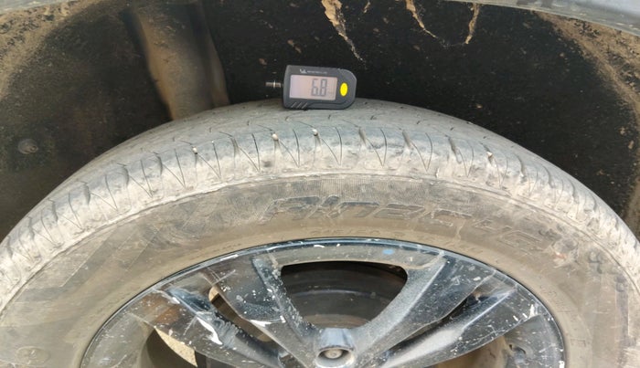 2019 Maruti Vitara Brezza ZDI, Diesel, Manual, 1,20,652 km, tyre