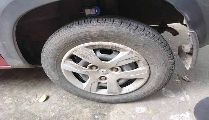 2017 Renault Kwid RXT 1.0, Petrol, Manual, 47,760 km, tyre