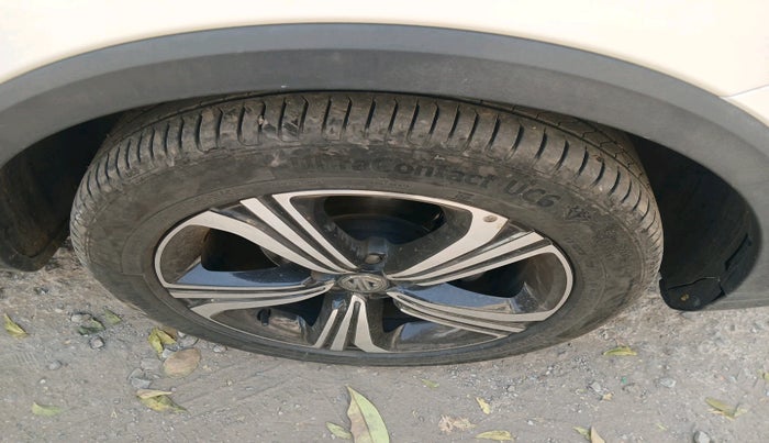 2023 MG ASTOR SHARP 1.5 MT, Petrol, Manual, 32,832 km, tyre