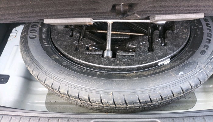 2018 Hyundai Creta SX PLUS AT 1.6 PETROL, Petrol, Automatic, 24,523 km, tyre