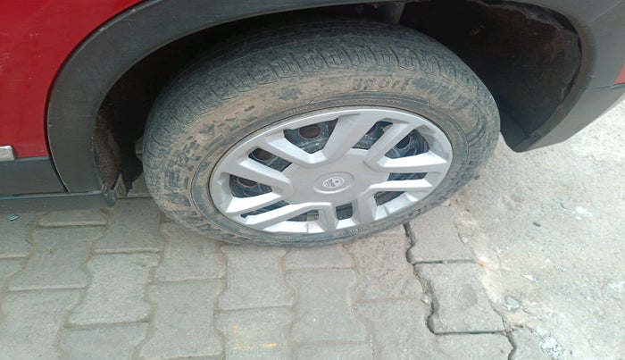 2016 Maruti Vitara Brezza VDI (O), Diesel, Manual, 69,796 km, tyre