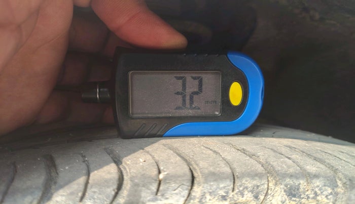 2018 Maruti Dzire ZXI PLUS, Petrol, Manual, 80,506 km, tyre