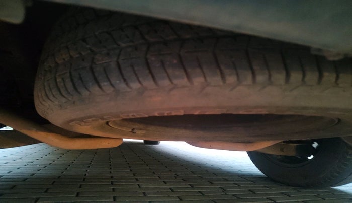 2015 Mahindra XUV500 W6, Diesel, Manual, 1,62,262 km, tyre