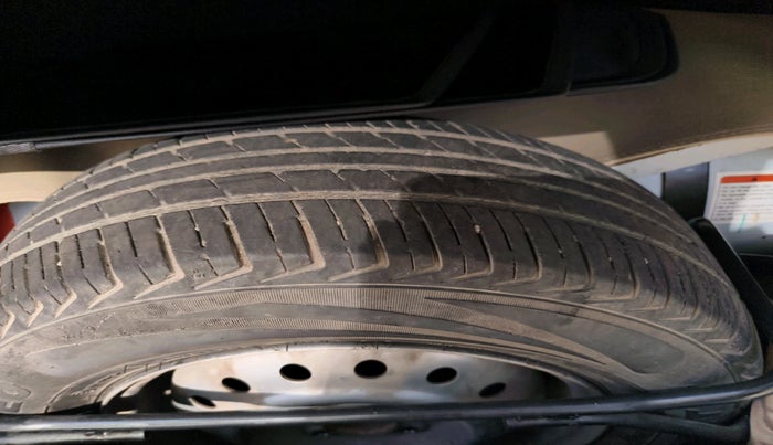 2021 Maruti New Wagon-R LXI CNG 1.0, Petrol, Manual, 84,638 km, tyre