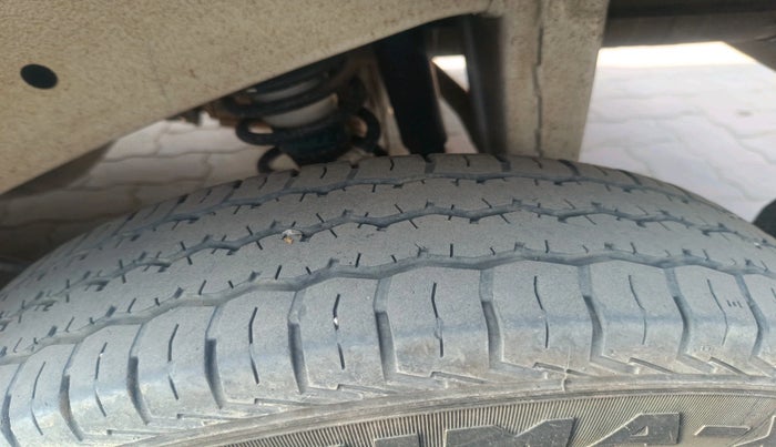 2024 Maruti Eeco 5 STR AC, Petrol, Manual, 26,630 km, tyre