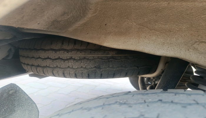 2024 Maruti Eeco 5 STR AC, Petrol, Manual, 26,630 km, tyre