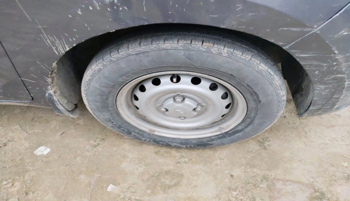 2019 Hyundai NEW SANTRO MAGNA CNG, Petrol, Manual, 1,06,247 km, tyre