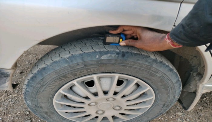 2022 Maruti Eeco 5 STR AC CNG (O), Petrol, Manual, 51,545 km, tyre