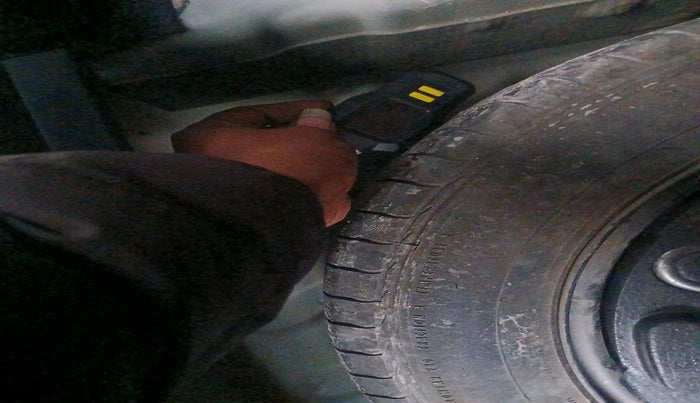 2020 Tata NEXON XM PETROL, Petrol, Manual, 26,147 km, tyre