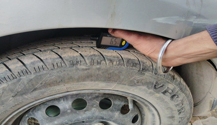 2011 Hyundai i20 MAGNA 1.2, Petrol, Manual, 64,000 km, tyre