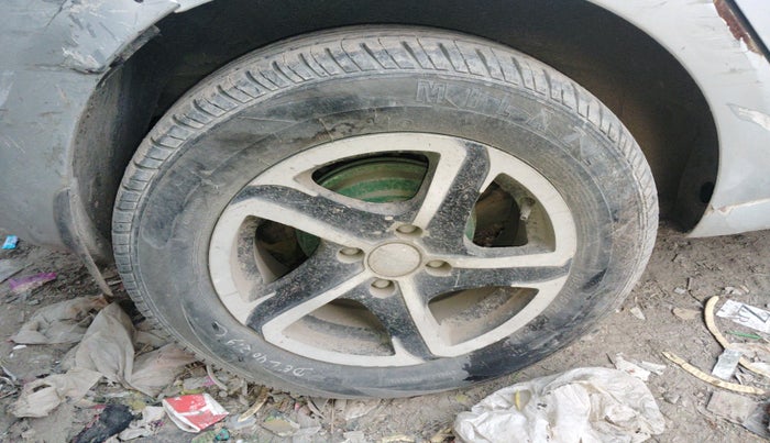 2011 Hyundai i20 MAGNA 1.2, Petrol, Manual, 64,000 km, tyre