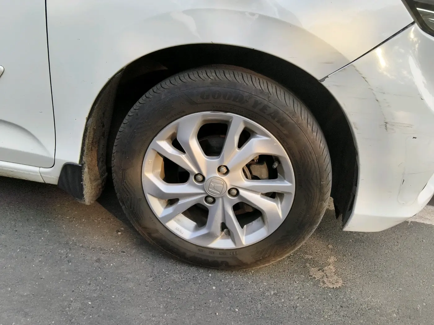 2018 Honda Amaze 1.2L I-VTEC V CVT, Petrol, Automatic, 71,205 km, tyre
