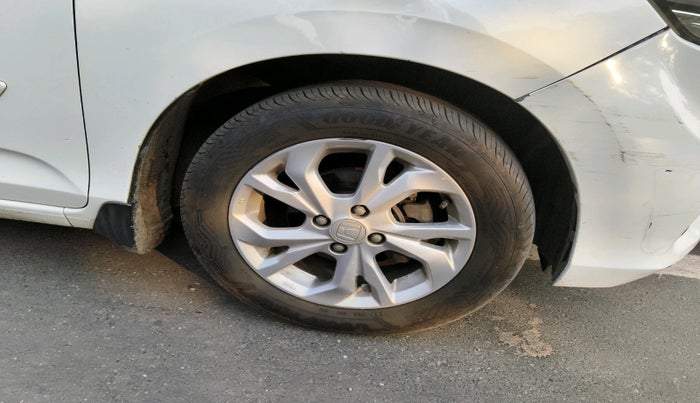 2018 Honda Amaze 1.2L I-VTEC V CVT, Petrol, Automatic, 71,205 km, tyre