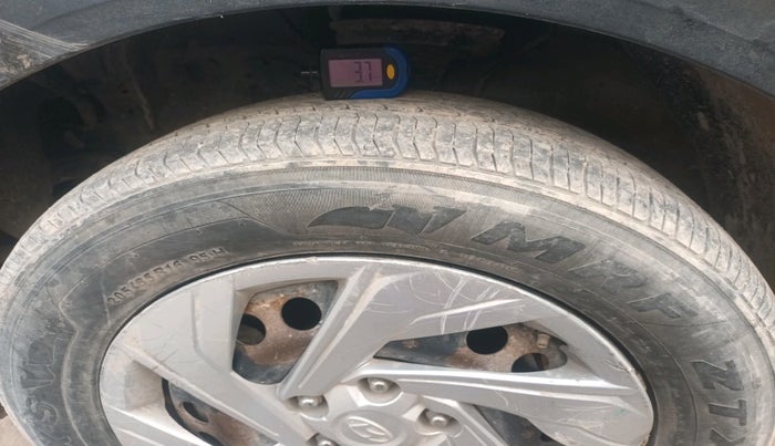 2016 Hyundai Creta E PLUS 1.4 DIESEL, Diesel, Manual, 1,42,275 km, tyre