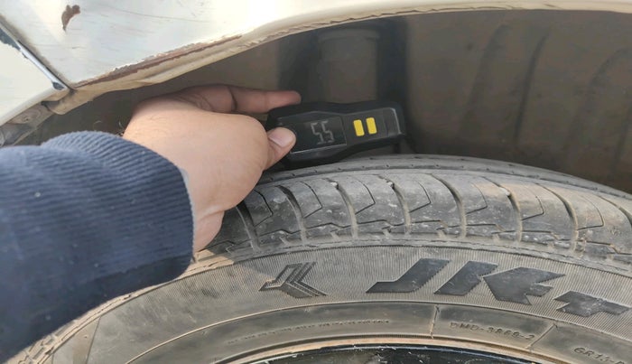 2021 Maruti Swift LXI, Petrol, Manual, 85,782 km, tyre