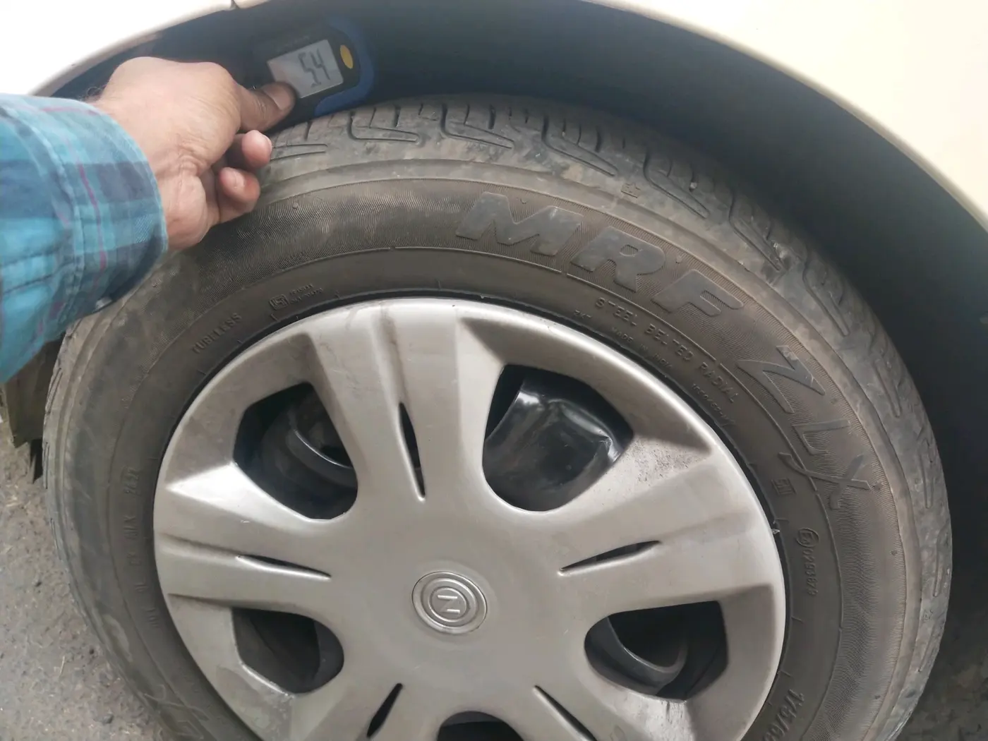 2022 Tata Tiago XT PETROL, Petrol, Manual, 37,567 km, tyre