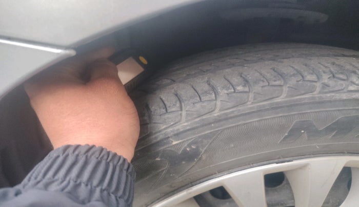 2016 Maruti Ciaz VXI, Petrol, Manual, 27,142 km, tyre