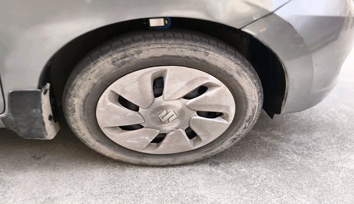 2017 Maruti Celerio VXI CNG, Petrol, Manual, 61,343 km, tyre