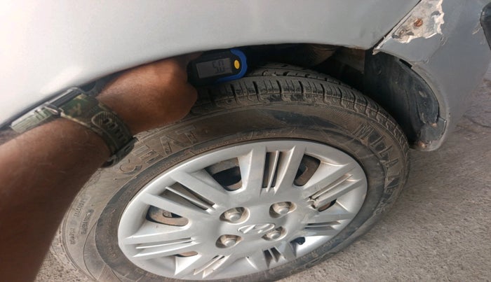 2011 Hyundai Santro Xing GL LPG, Petrol, Manual, 94,851 km, tyre