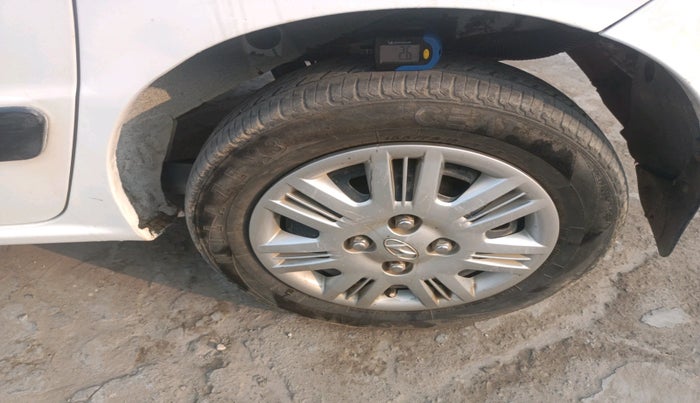 2011 Hyundai Santro Xing GLS, Petrol, Manual, 56,838 km, tyre