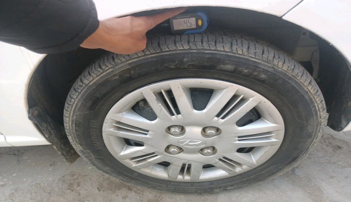 2011 Hyundai Santro Xing GLS, Petrol, Manual, 56,838 km, tyre