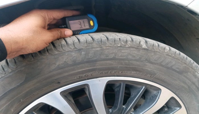 2024 Maruti Ertiga ZXI (O) CNG, Petrol, Manual, 26,744 km, tyre