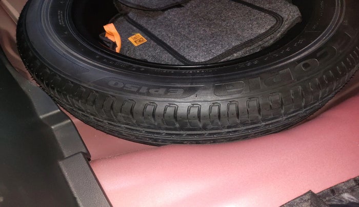 2023 Hyundai NEW I20 ASTA (O) 1.2 MT, Petrol, Manual, 12,329 km, tyre