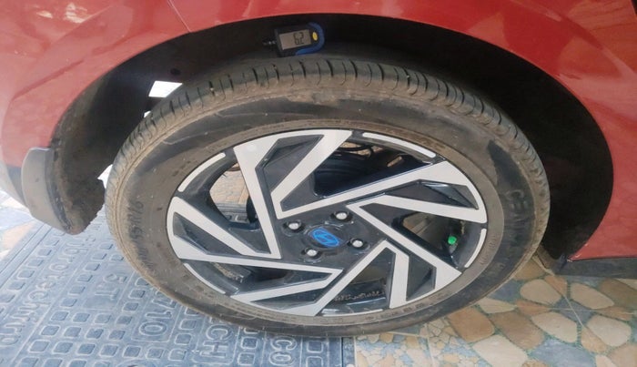 2023 Hyundai NEW I20 ASTA (O) 1.2 MT, Petrol, Manual, 12,329 km, tyre