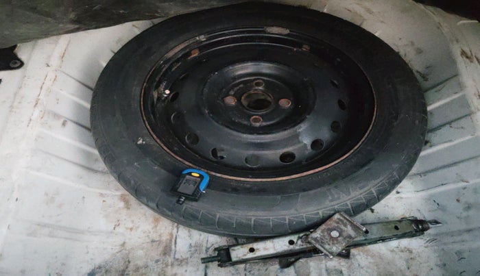 2015 Toyota Etios VD, Diesel, Manual, 99,622 km, tyre