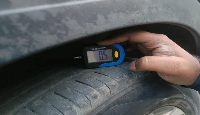 2019 Hyundai VENUE SX 1.0 TURBO, Petrol, Manual, 1,18,693 km, tyre