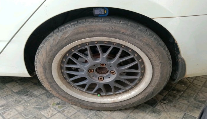 2012 Hyundai Verna FLUIDIC 1.6 CRDI SX, Diesel, Manual, 1,34,649 km, tyre