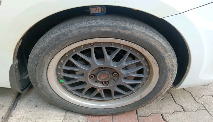 2012 Hyundai Verna FLUIDIC 1.6 CRDI SX, Diesel, Manual, 1,34,649 km, tyre