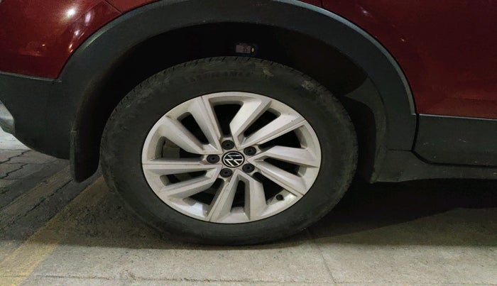 2022 Volkswagen TAIGUN HIGHLINE 1.0 TSI MT, Petrol, Manual, 38,108 km, tyre