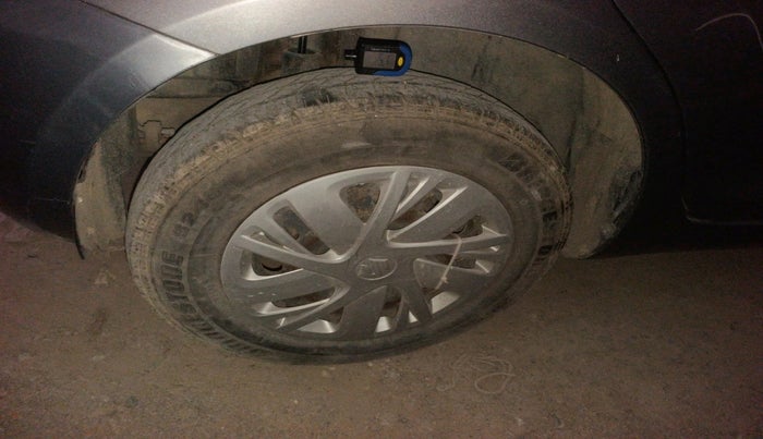 2016 Maruti Swift VDI, Diesel, Manual, 68,237 km, tyre