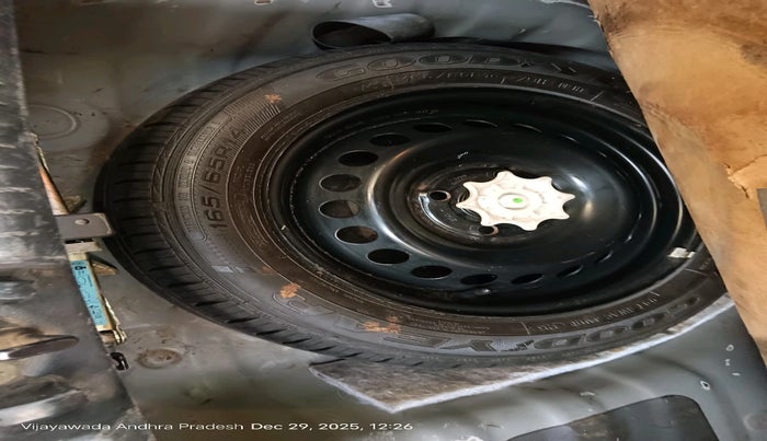 2015 Hyundai Grand i10 ASTA 1.2 KAPPA VTVT, Petrol, Manual, 98,218 km, tyre