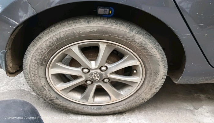 2015 Hyundai Grand i10 ASTA 1.2 KAPPA VTVT, Petrol, Manual, 98,218 km, tyre