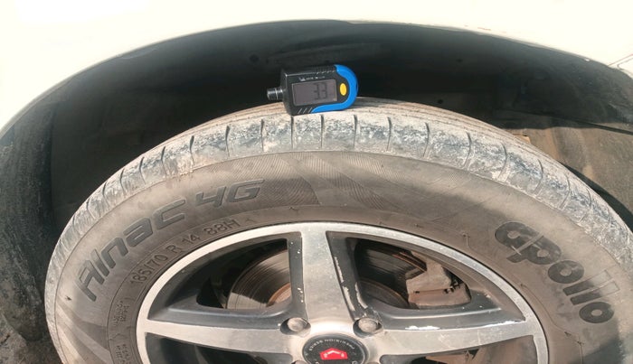 2018 Maruti Swift Dzire TOUR S DIESEL, Diesel, Manual, 1,01,411 km, tyre