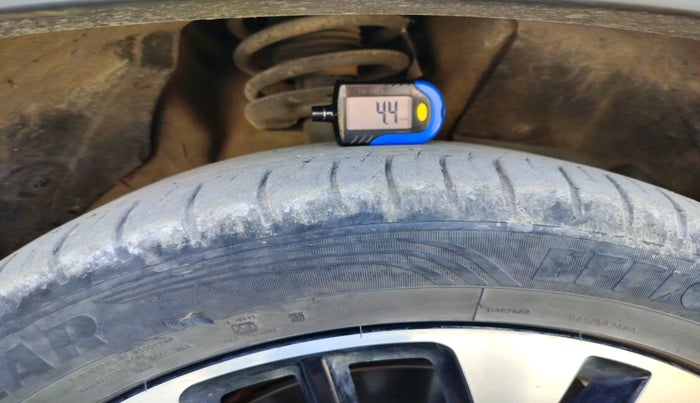 2021 MG HECTOR PLUS SHARP 1.5 PETROL TURBO CVT 6-STR, Petrol, Automatic, 28,050 km, tyre