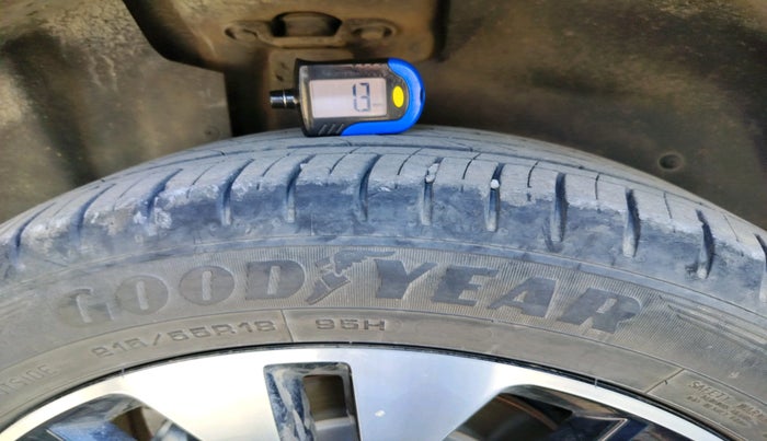 2021 MG HECTOR PLUS SHARP 1.5 PETROL TURBO CVT 6-STR, Petrol, Automatic, 28,050 km, tyre