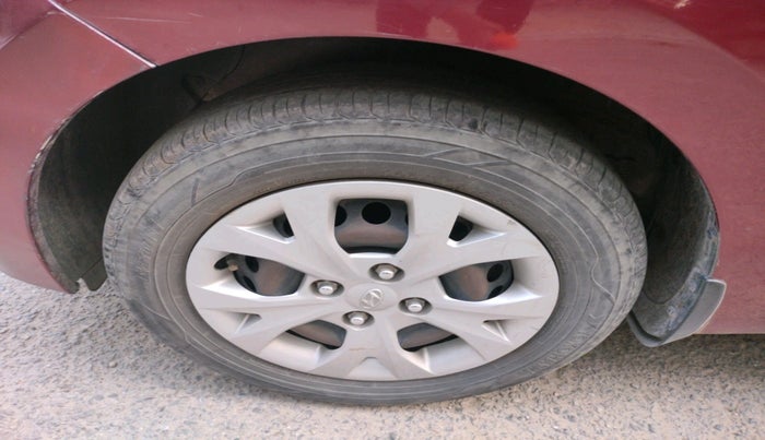 2015 Hyundai Grand i10 MAGNA 1.2 KAPPA VTVT, Petrol, Manual, 64,759 km, tyre