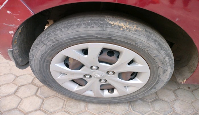 2015 Hyundai Grand i10 MAGNA 1.2 KAPPA VTVT, Petrol, Manual, 64,759 km, tyre