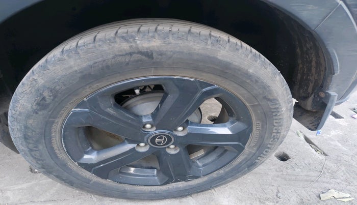 2021 Tata NEXON XZ PLUS PETROL DARK EDITION, Petrol, Manual, 62,780 km, tyre