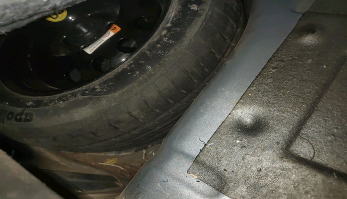 2020 Ford FREESTYLE TITANIUM 1.2 PETROL, Petrol, Manual, 35,930 km, tyre