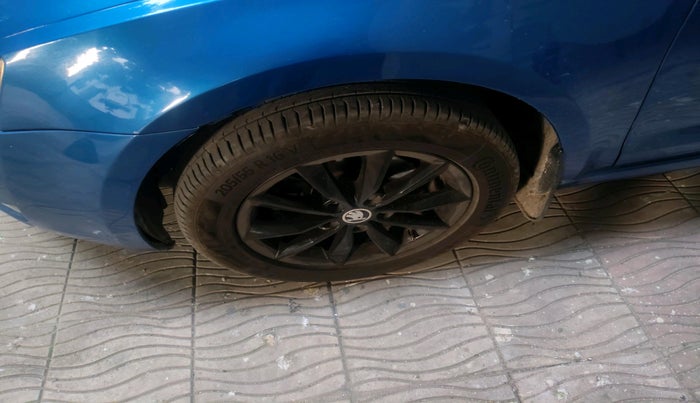 2016 Skoda Octavia 2.0 TDI CR STYLE PLUS AT, Diesel, Automatic, 1,45,989 km, tyre